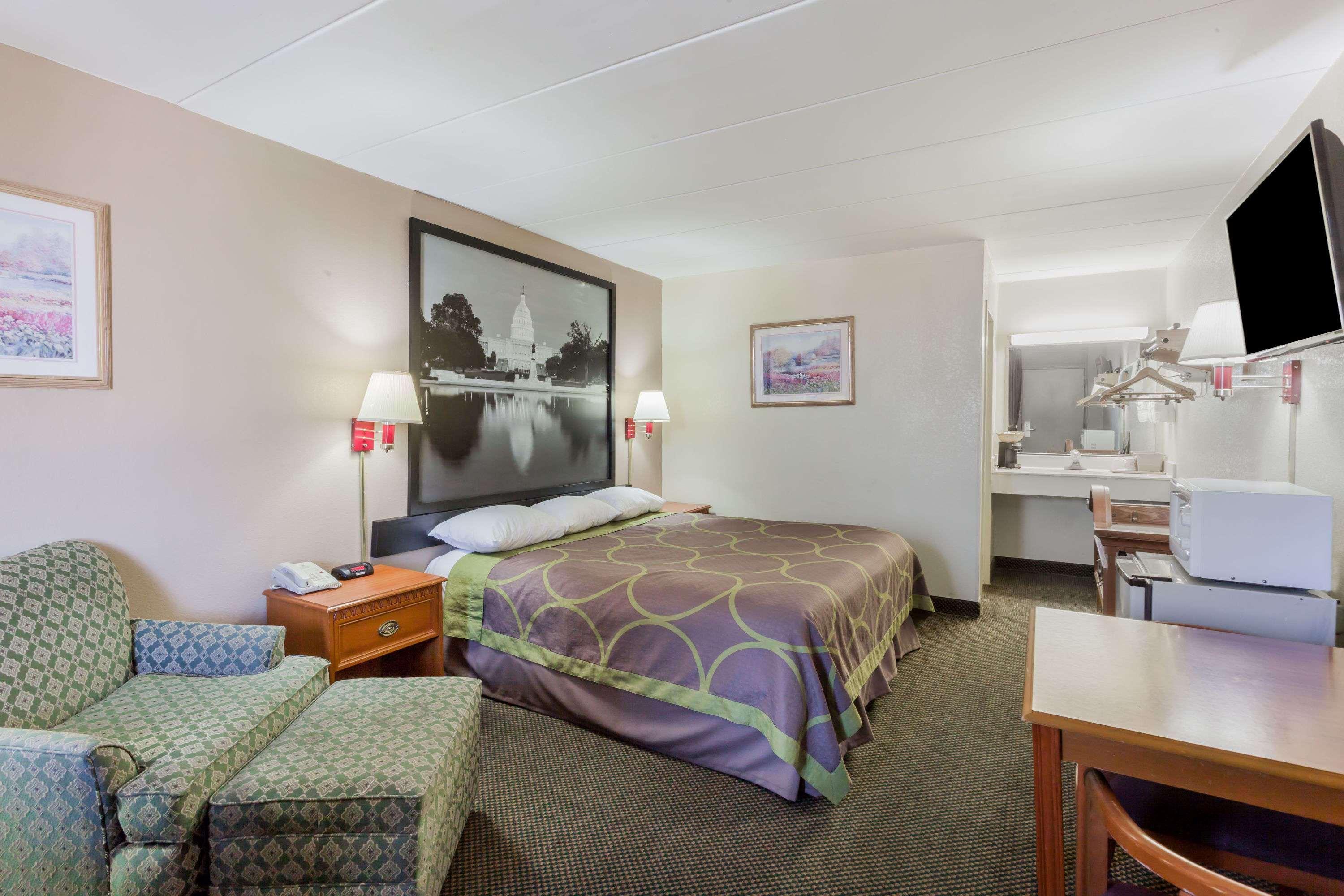 Super 8 By Wyndham Manassas Exterior foto