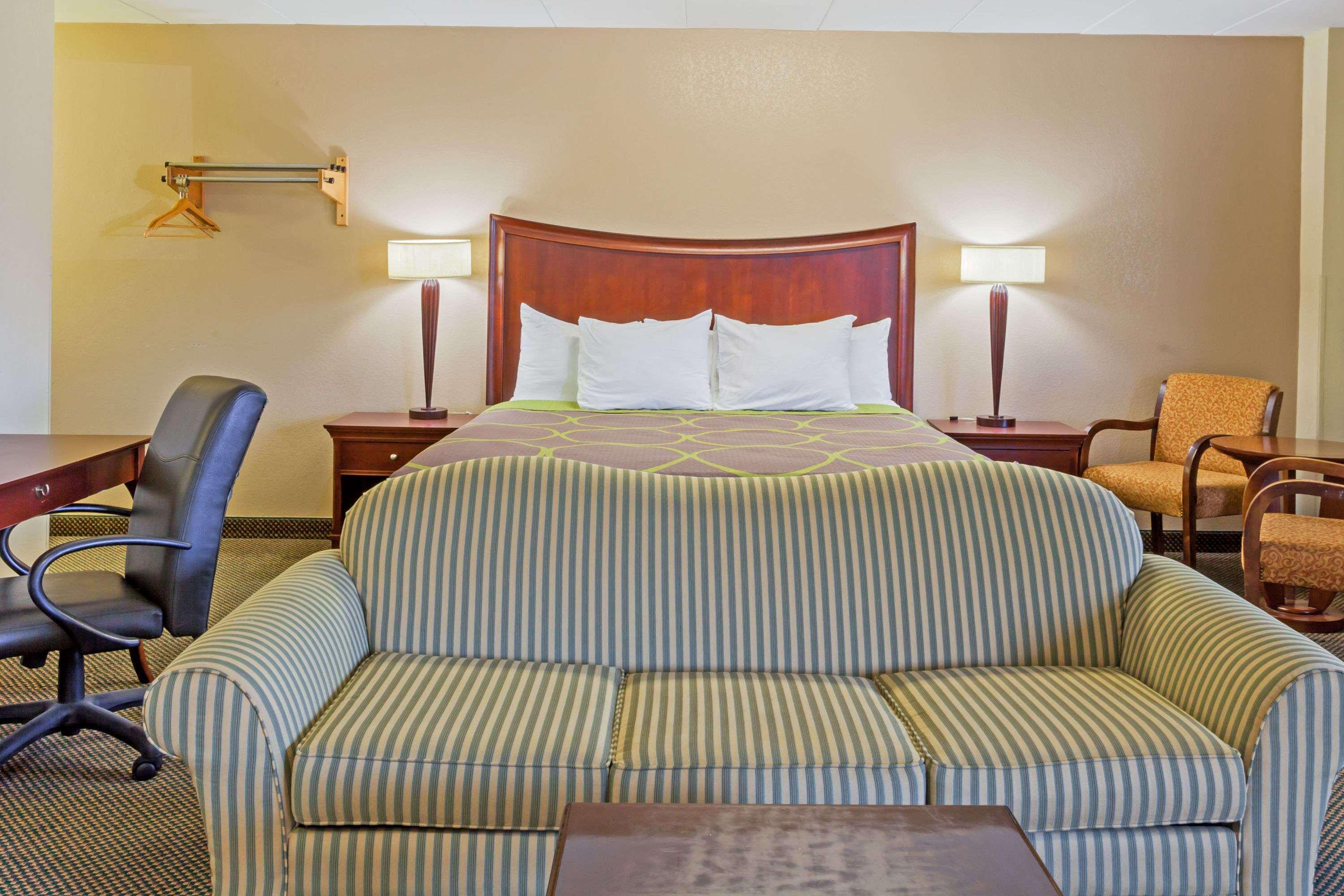 Super 8 By Wyndham Manassas Exterior foto