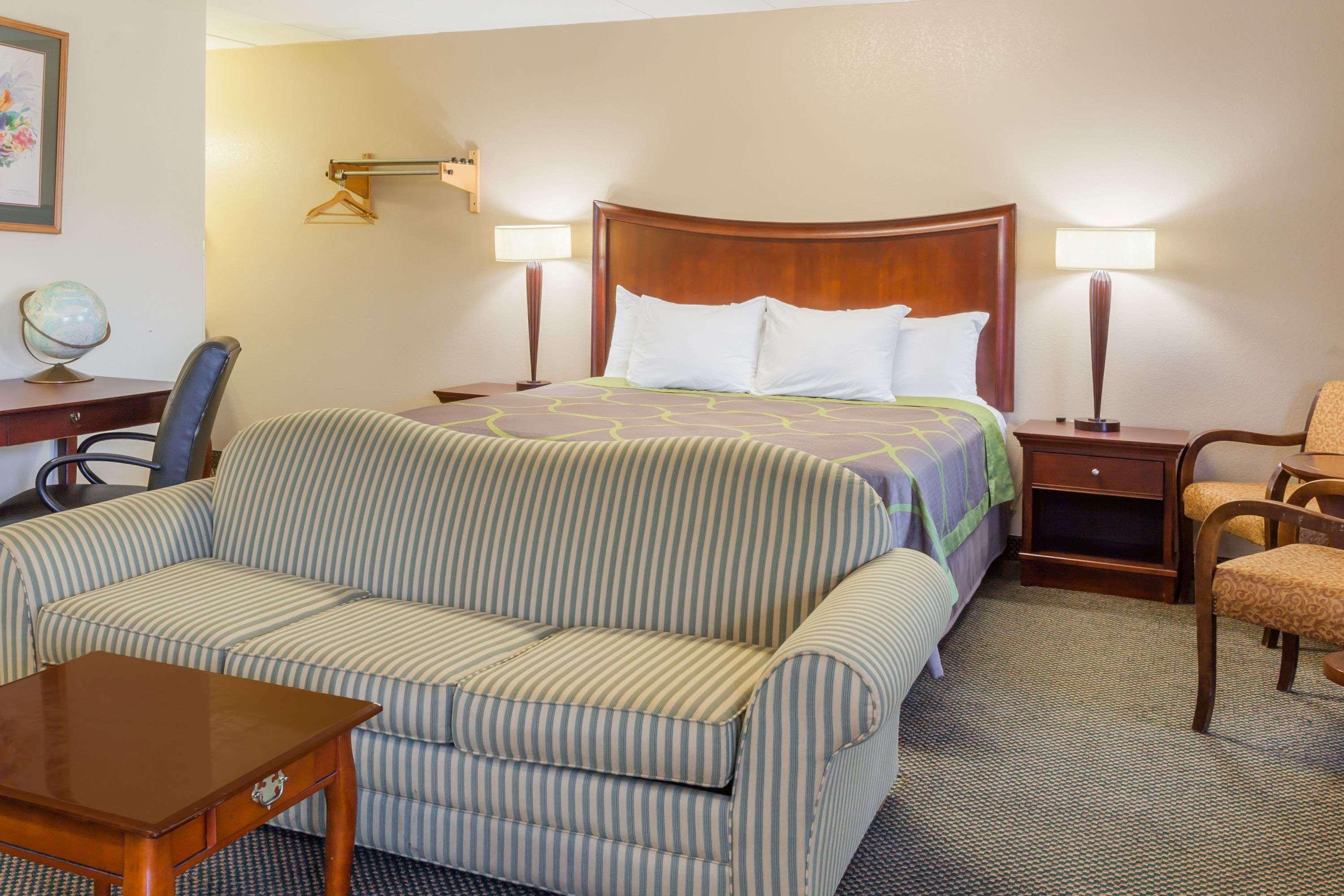 Super 8 By Wyndham Manassas Exterior foto