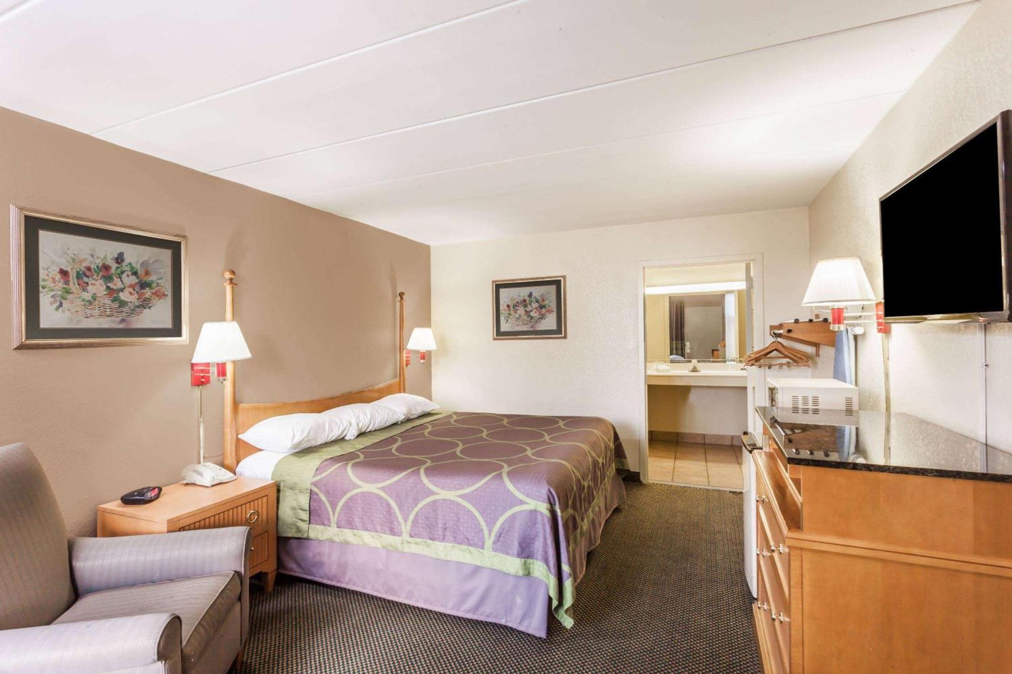 Super 8 By Wyndham Manassas Exterior foto