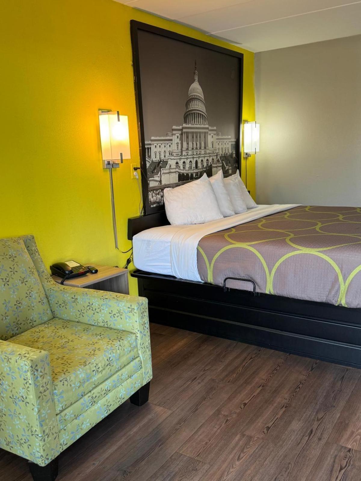 Super 8 By Wyndham Manassas Exterior foto
